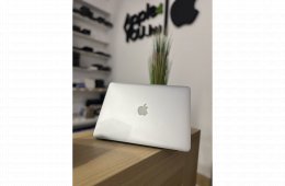 Apple MacBook Air 13″ 2017 Silver Használt