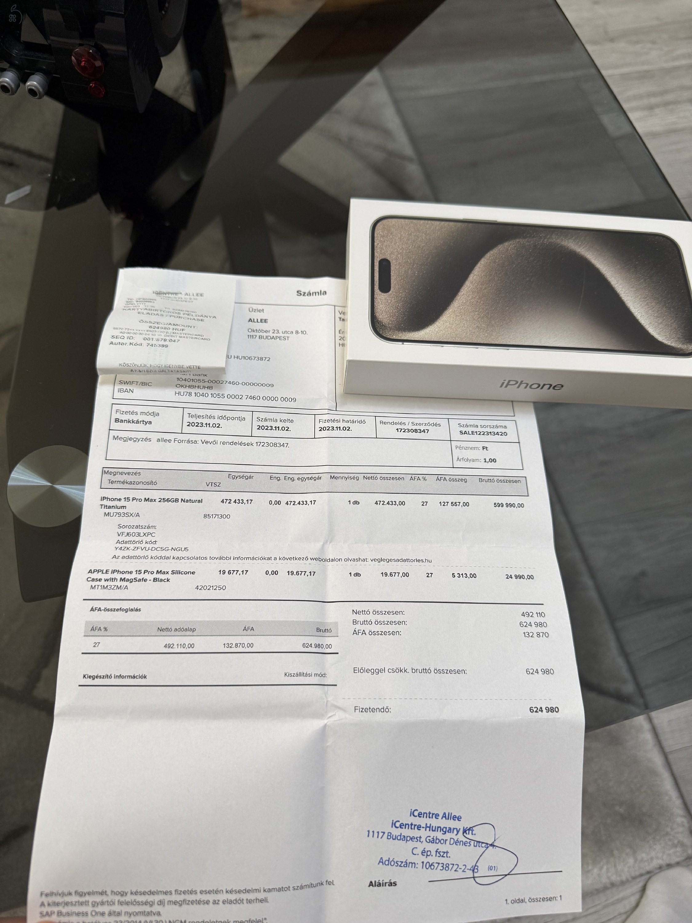 iPhone15pro max256gb natural titanium kártyafüggetlen