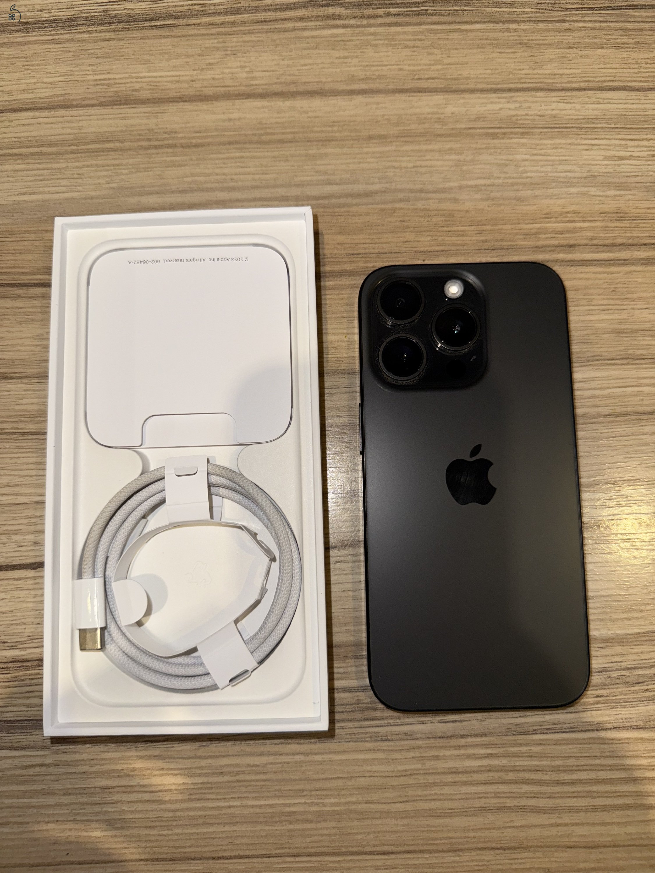 Eladó Iphone 15 pro 256gb black tutanium!