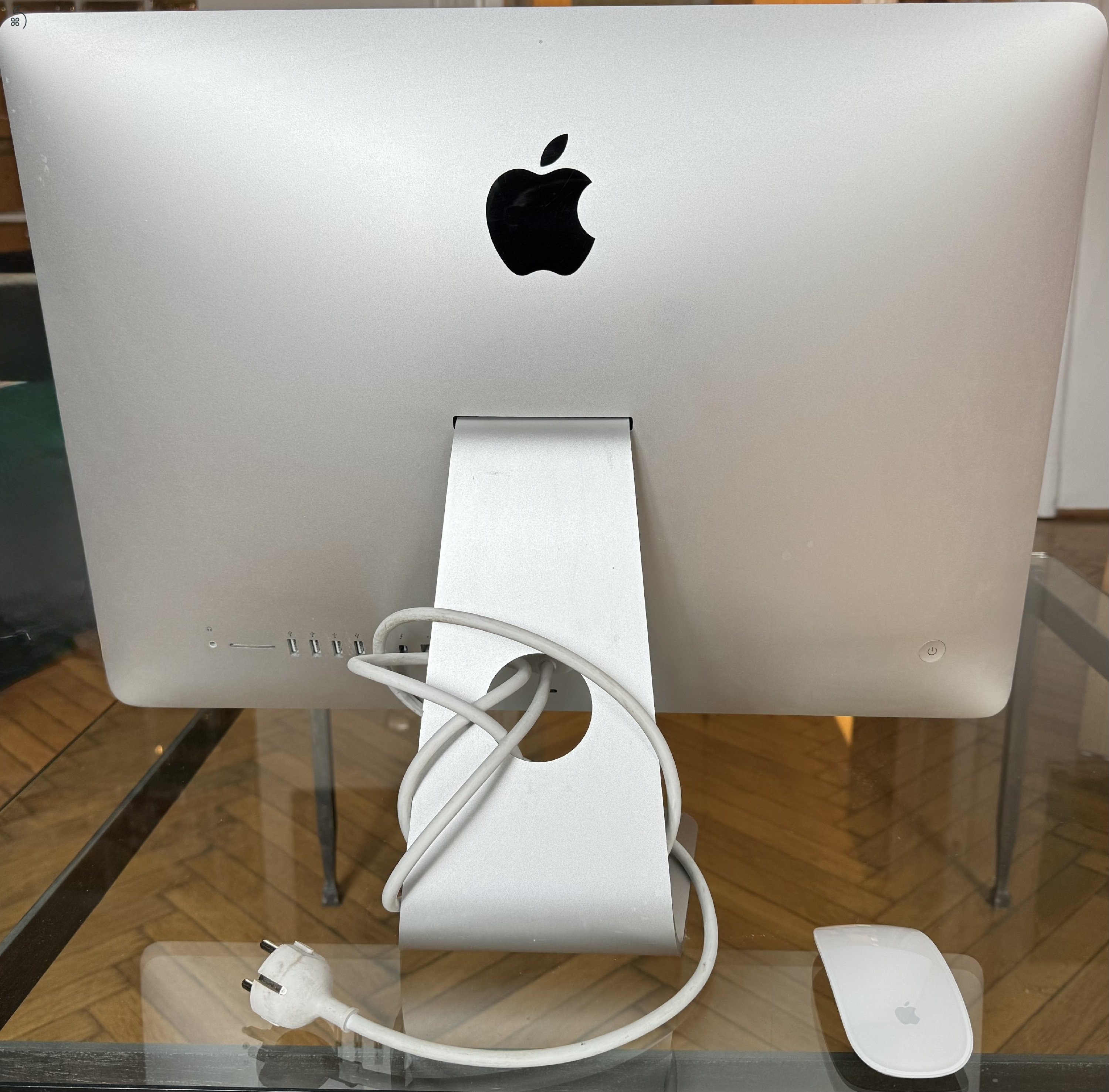 Apple iMac 21,5” 2.9GHZ i5  8GB, 500GB SSD frissítés