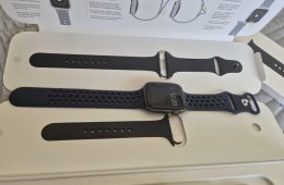 Apple Watch Series 5 44mm space gray