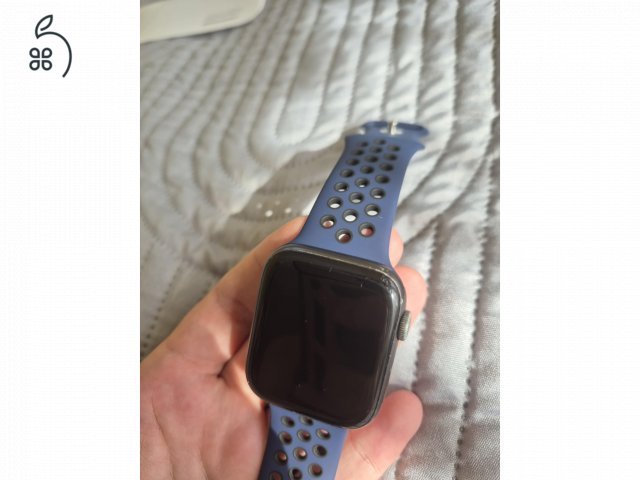 Apple Watch Series 5 44mm space gray