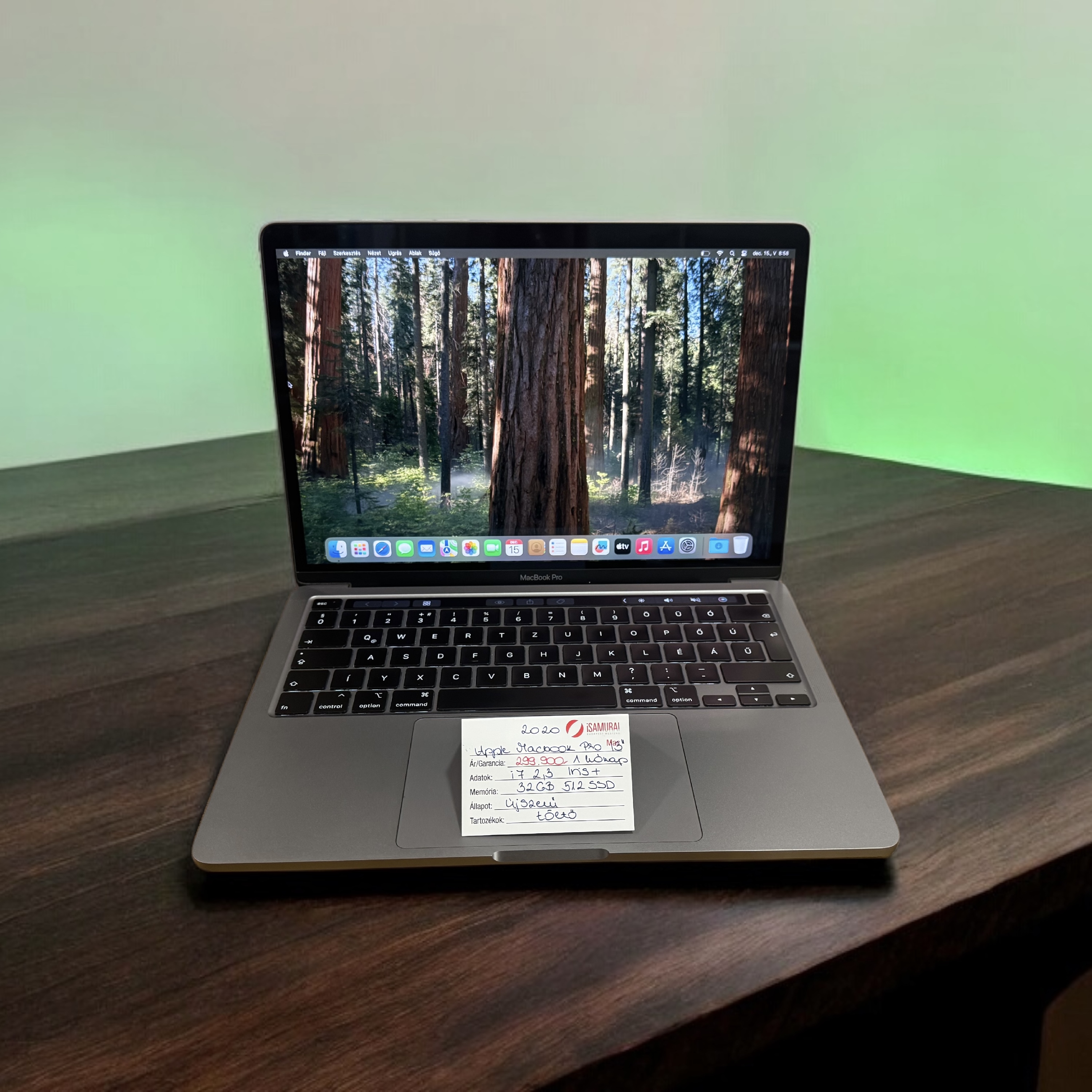 102. Apple MacBook Pro 13