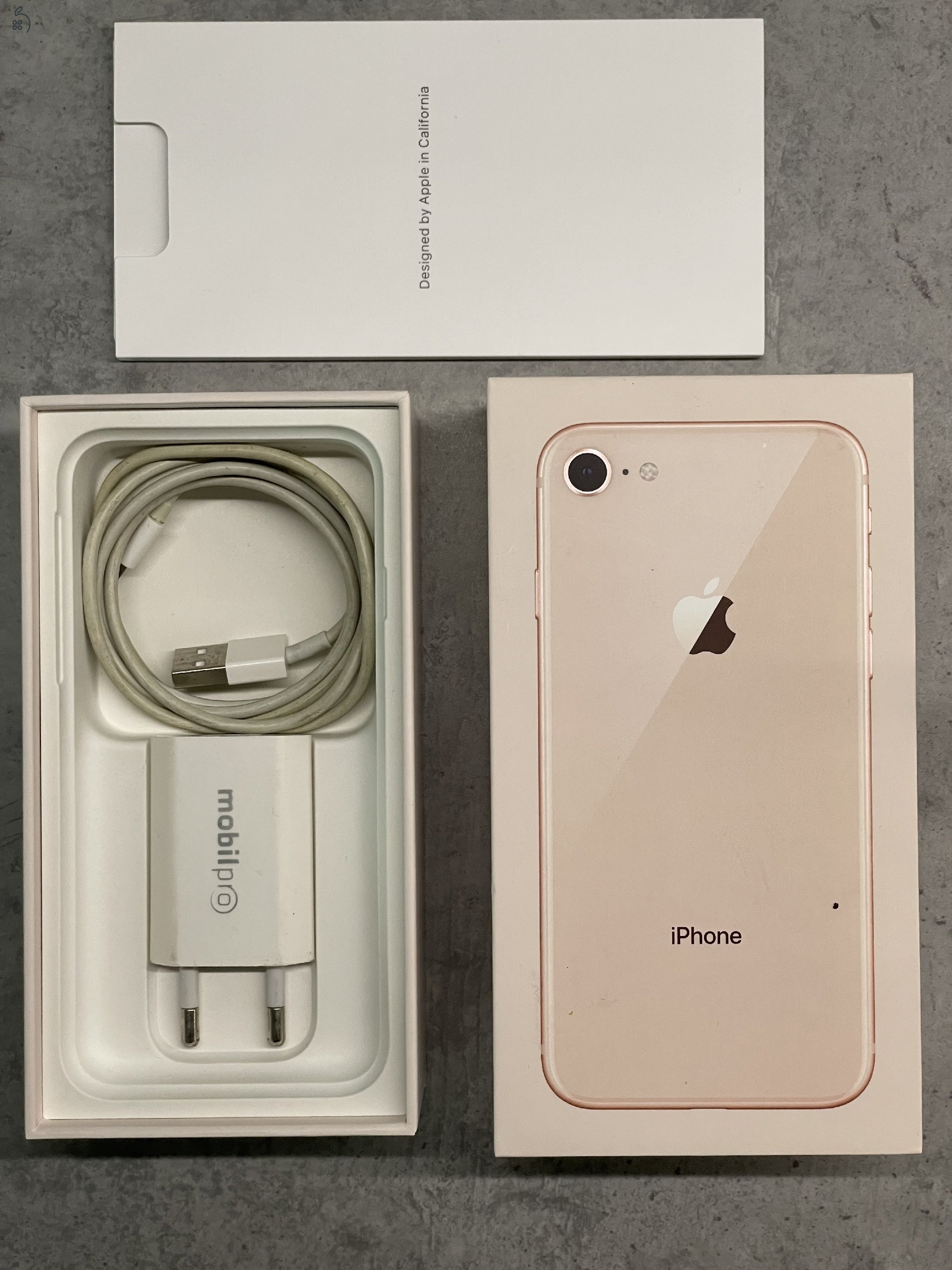 iPhone 8 64Gb Arany kártyafüggetlen 