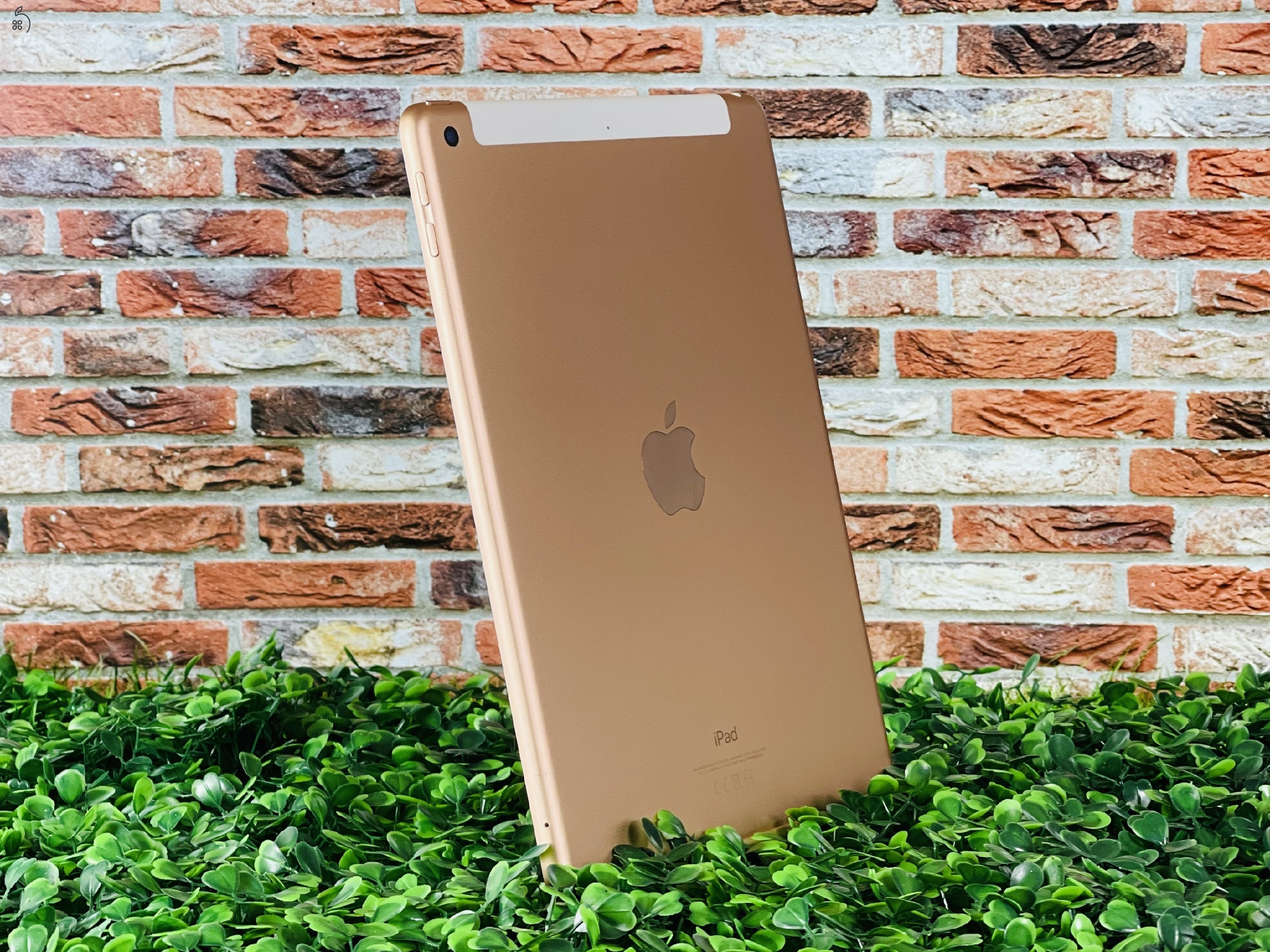 iPad 6th gen 9.7 Wifi  A1893 32 GB Gold szép állapotú - 24 HÓ GARANCIA - 583