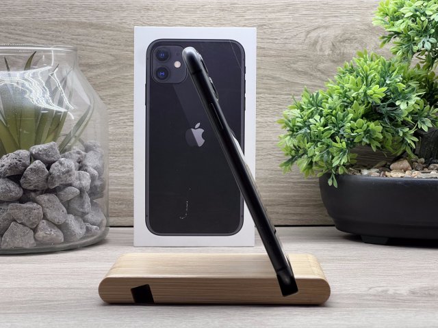 iPhone 11 Black 256GB 1 ÉV Garanciával Számlával Aksi 100%