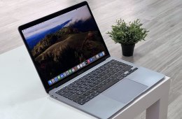 MacBook Air 2020 13 M1 256GB 1 ÉV Garanciával Számlával