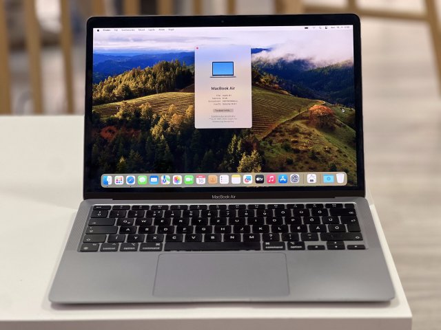 MacBook Air 2020 13 M1 256GB 1 ÉV Garanciával Számlával