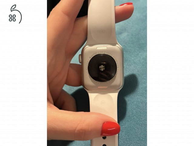 Apple Watch SE2 (2022) 40mm ezüst