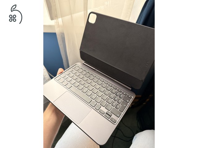 iPad Pro 2024 11'  Magic Keyboard (Magyar kiosztás)