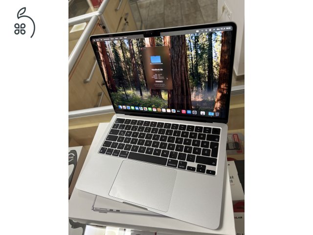 Apple Macbook Air M2 2022