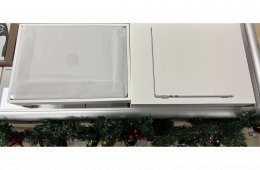 Apple Macbook Air M2 2022