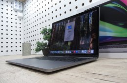 Apple Retina Macbook Pro 13 M2 - 2022 -  Újszerű