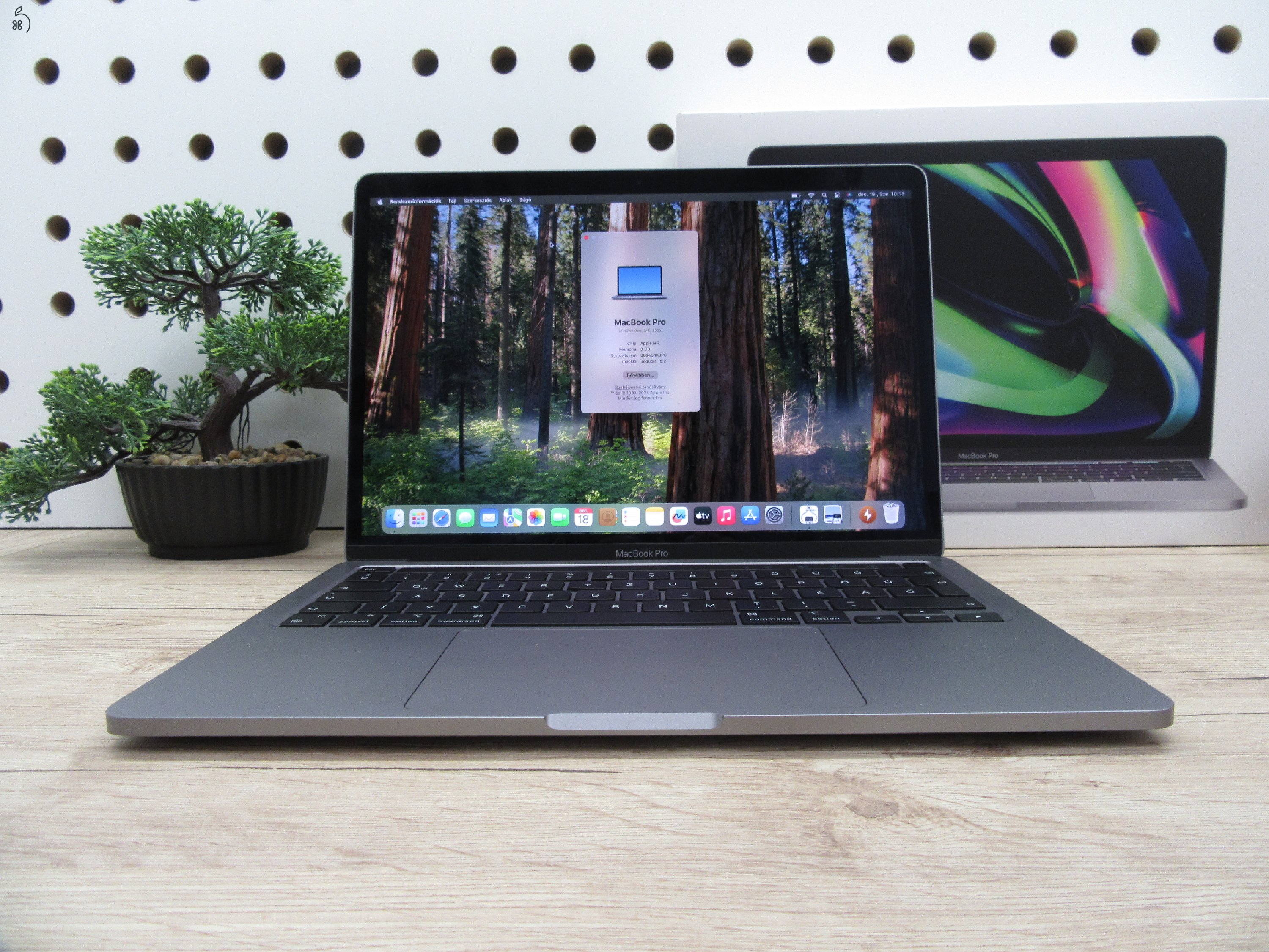 Apple Retina Macbook Pro 13 M2 - 2022 -  Újszerű