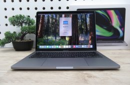 Apple Retina Macbook Pro 13 M2 - 2022 -  Újszerű