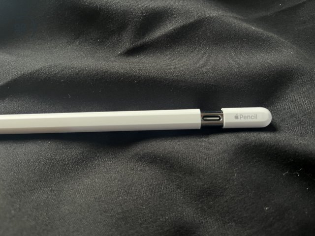 Apple pencil USB-C