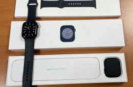 Apple Watch S8 karcmentes, 97% akksi, 2025.11.10-ig gyári garanciával