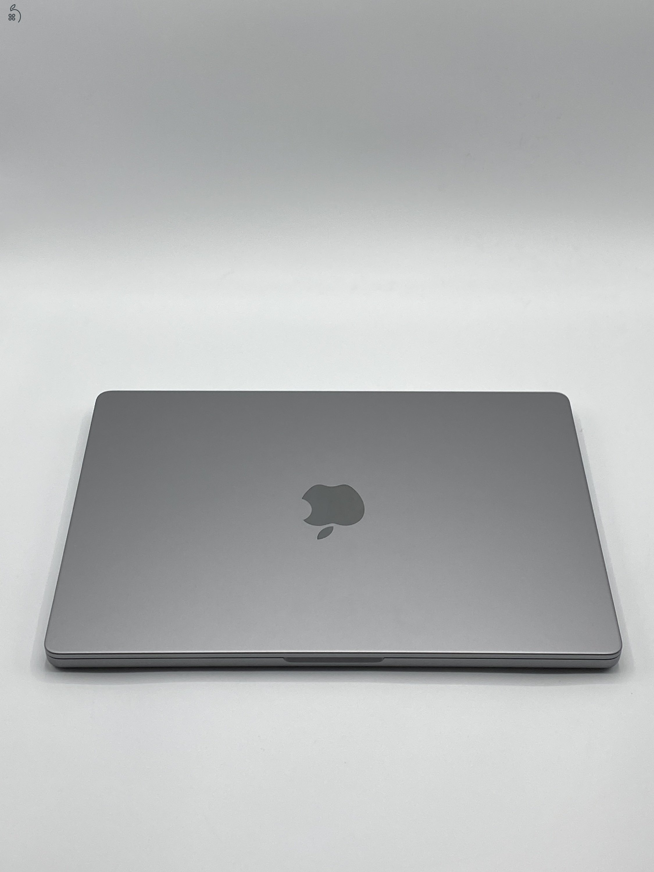 mytech.hu MacBook Pro 2021 M1 pro 14 inch 16gb ram 27% Áfás! 