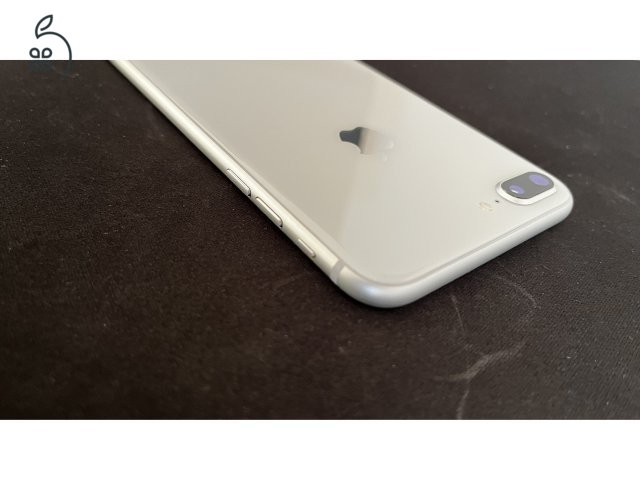 Makulátlan iPhone 8 Plus 64GB FÜGGETLEN