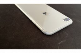 Makulátlan iPhone 8 Plus 64GB FÜGGETLEN