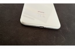 Makulátlan iPhone 8 Plus 64GB FÜGGETLEN