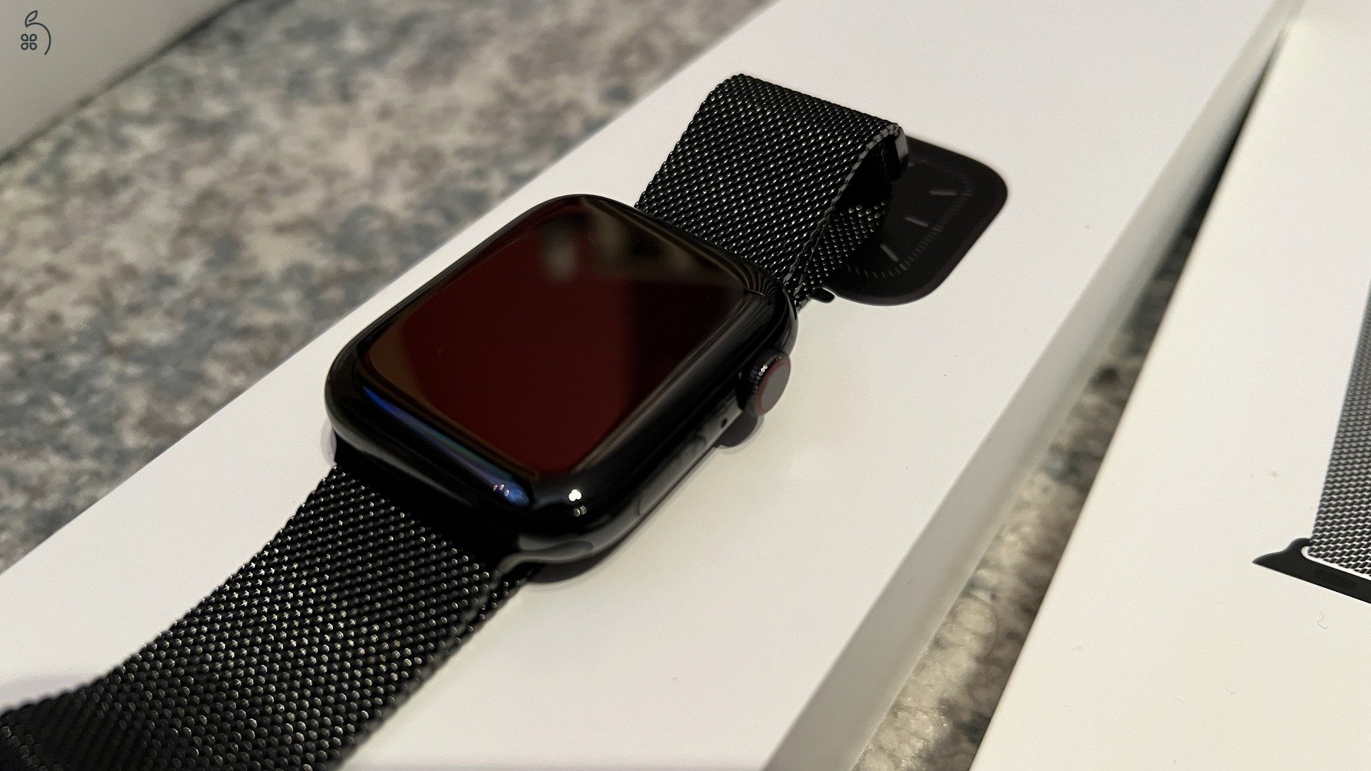 Apple Watch Series 5 Stainless Steel Cellular 44mm Milánói szíj