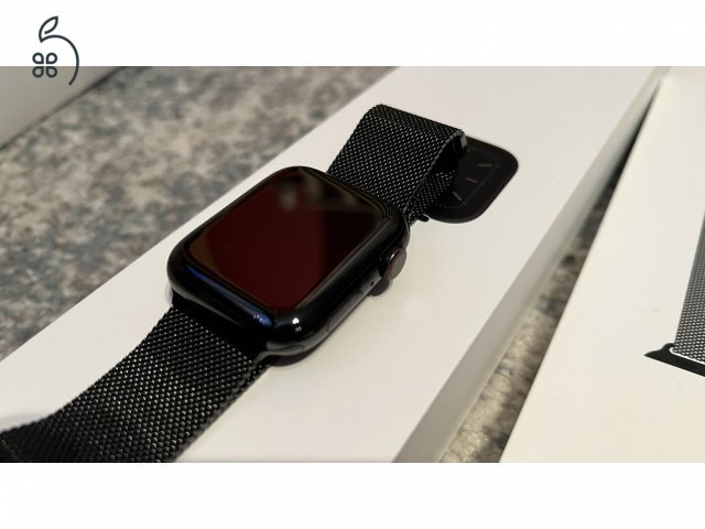 Apple Watch Series 5 Stainless Steel Cellular 44mm Milánói szíj