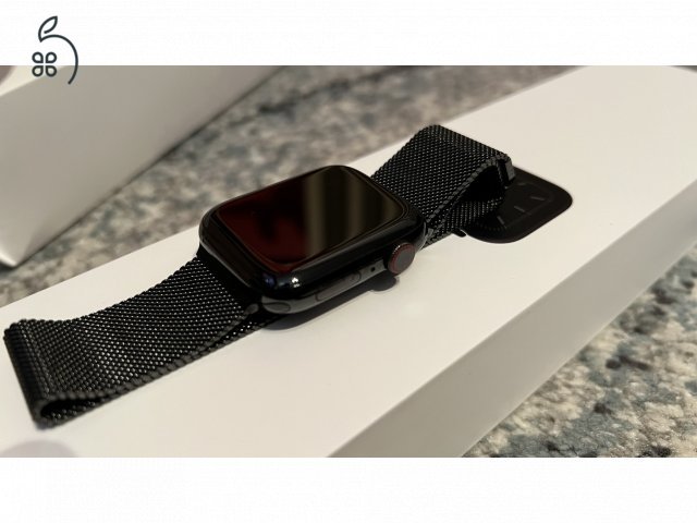 Apple Watch Series 5 Stainless Steel Cellular 44mm Milánói szíj