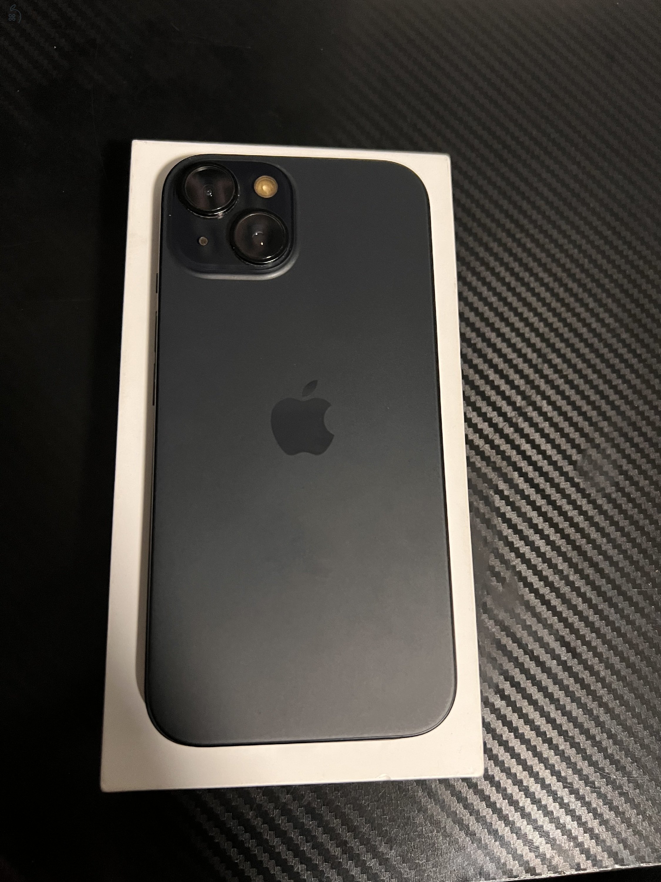 iPhone 15 Black 256GB Független.Kisebb Karc A Képernyőn 2025 03.ig Garancia