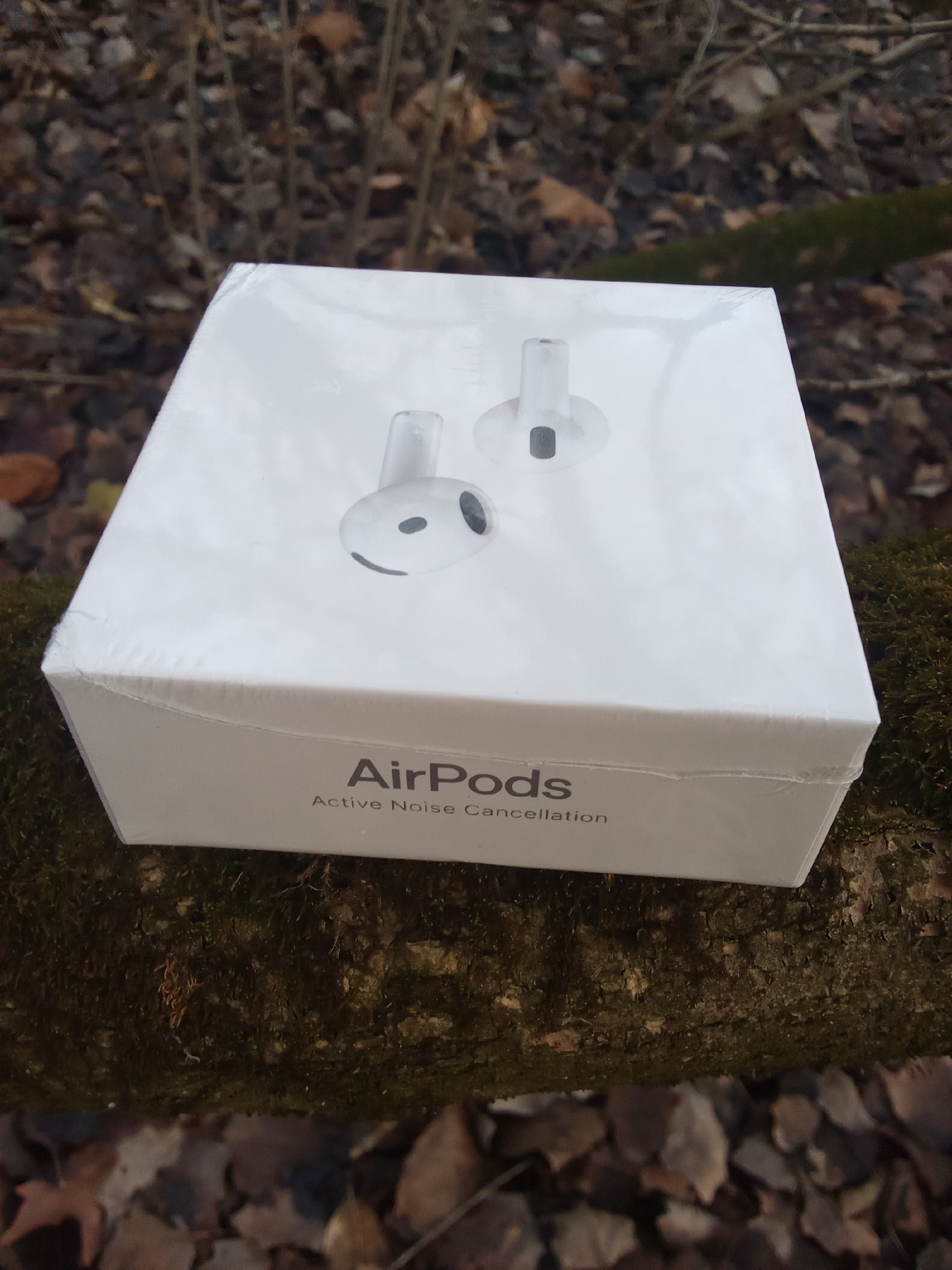 Apple AirPods 4 ANC - Új, bontatlan!