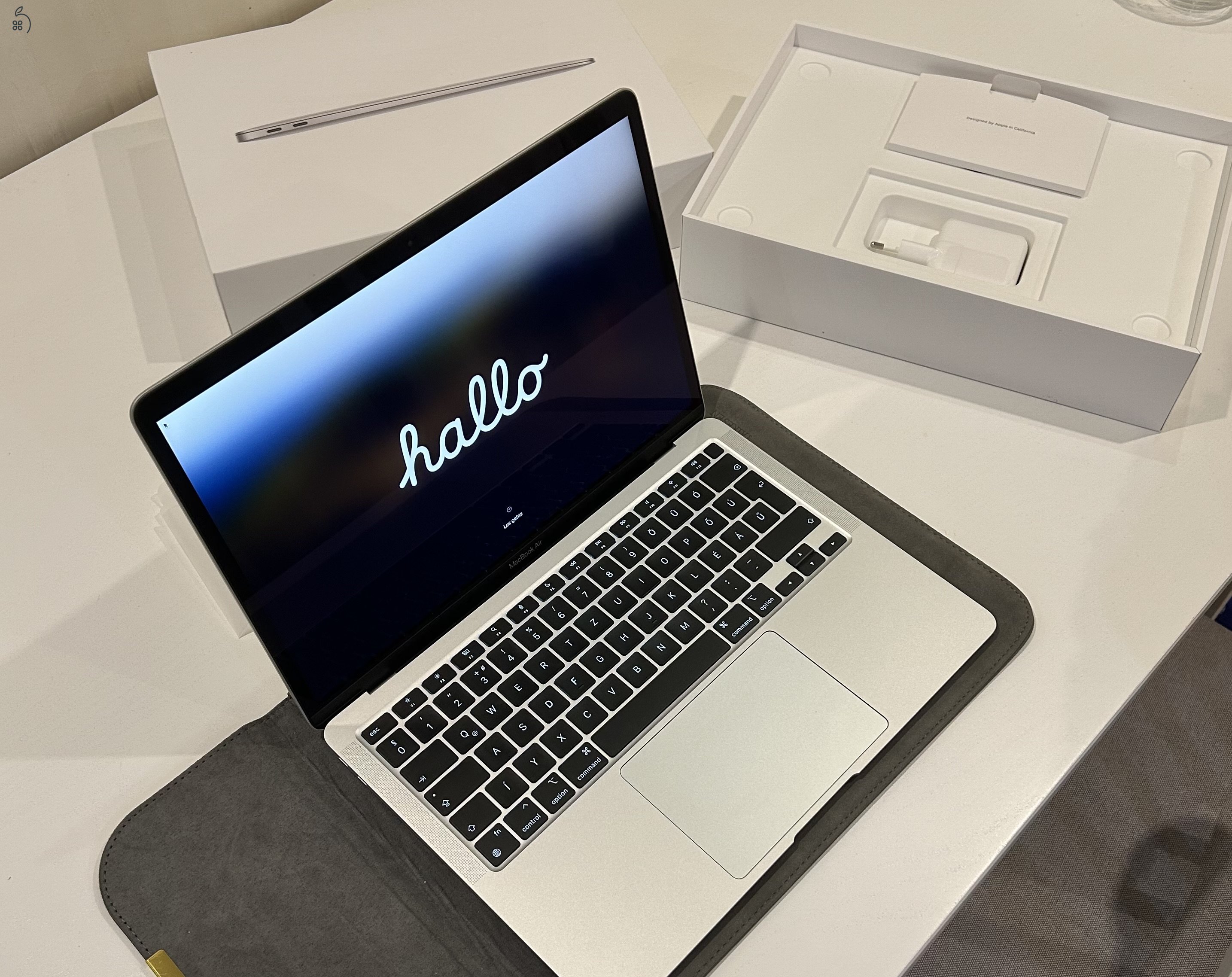 Apple Macbook Air M1 256GB SSD 8GB RAM, Ezüst