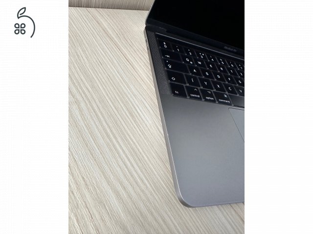 2017 MacBook Pro TouchBar Retina 13