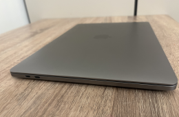 Apple MacBook Pro Retina 13