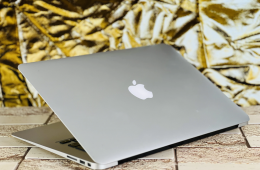 Apple Apple Macbook AIR 128 GB Silver 100% akku - 12 hónap Garancia