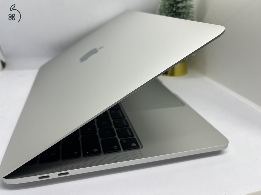 Apple Macbook M1 13