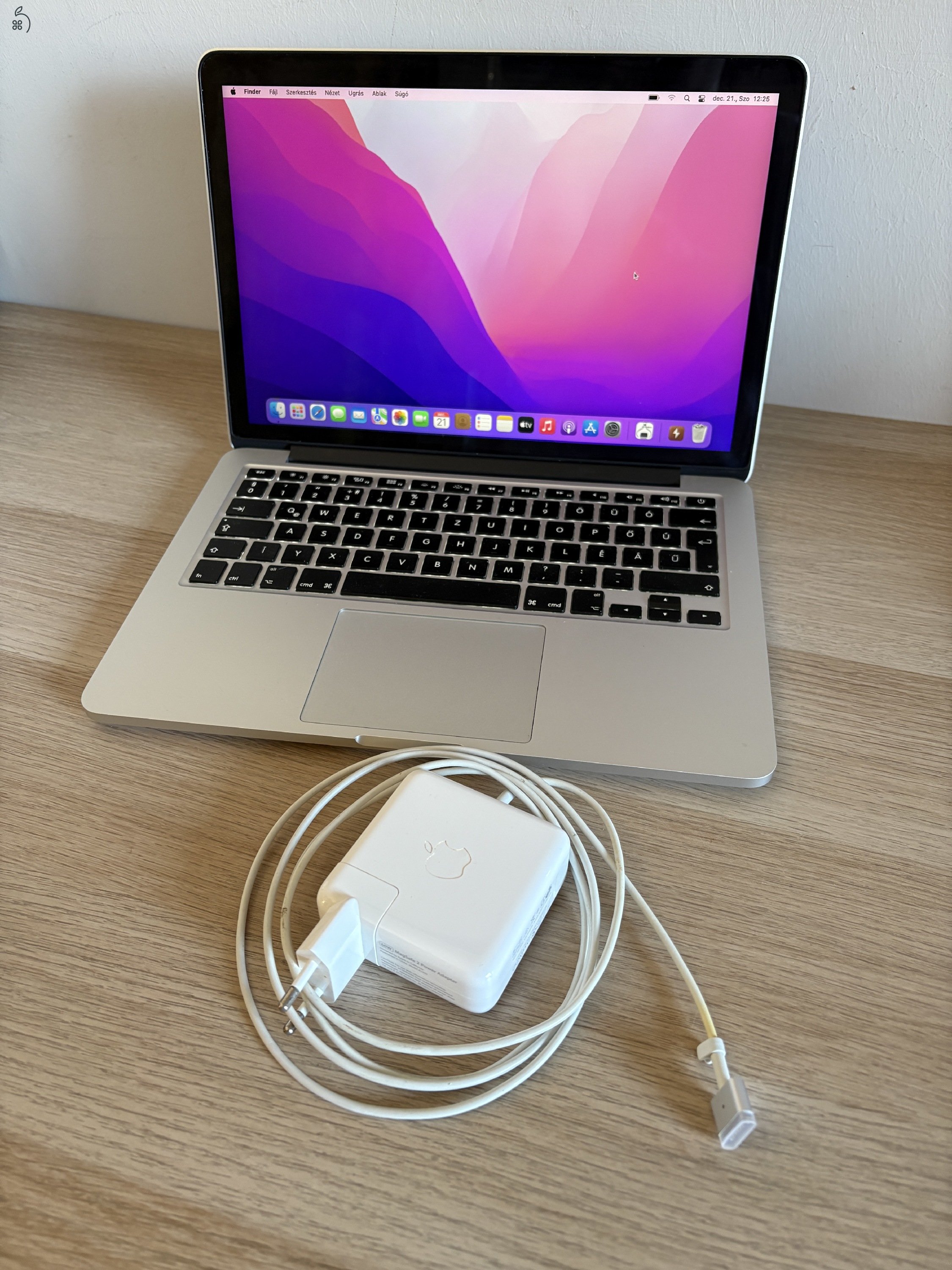 Apple Macbook Pro 13” 2015 retina 8/256 Gb