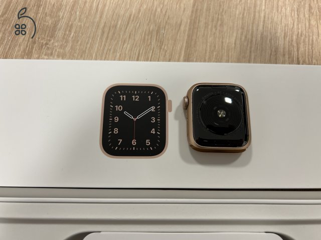 Apple Watch SE 40 mm Gold