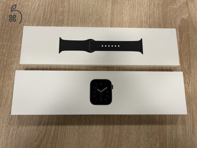 Apple Watch SE 40 mm Space Gray