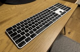 Mac mini Apple M2 Pro + Magic keyboard and trackpad