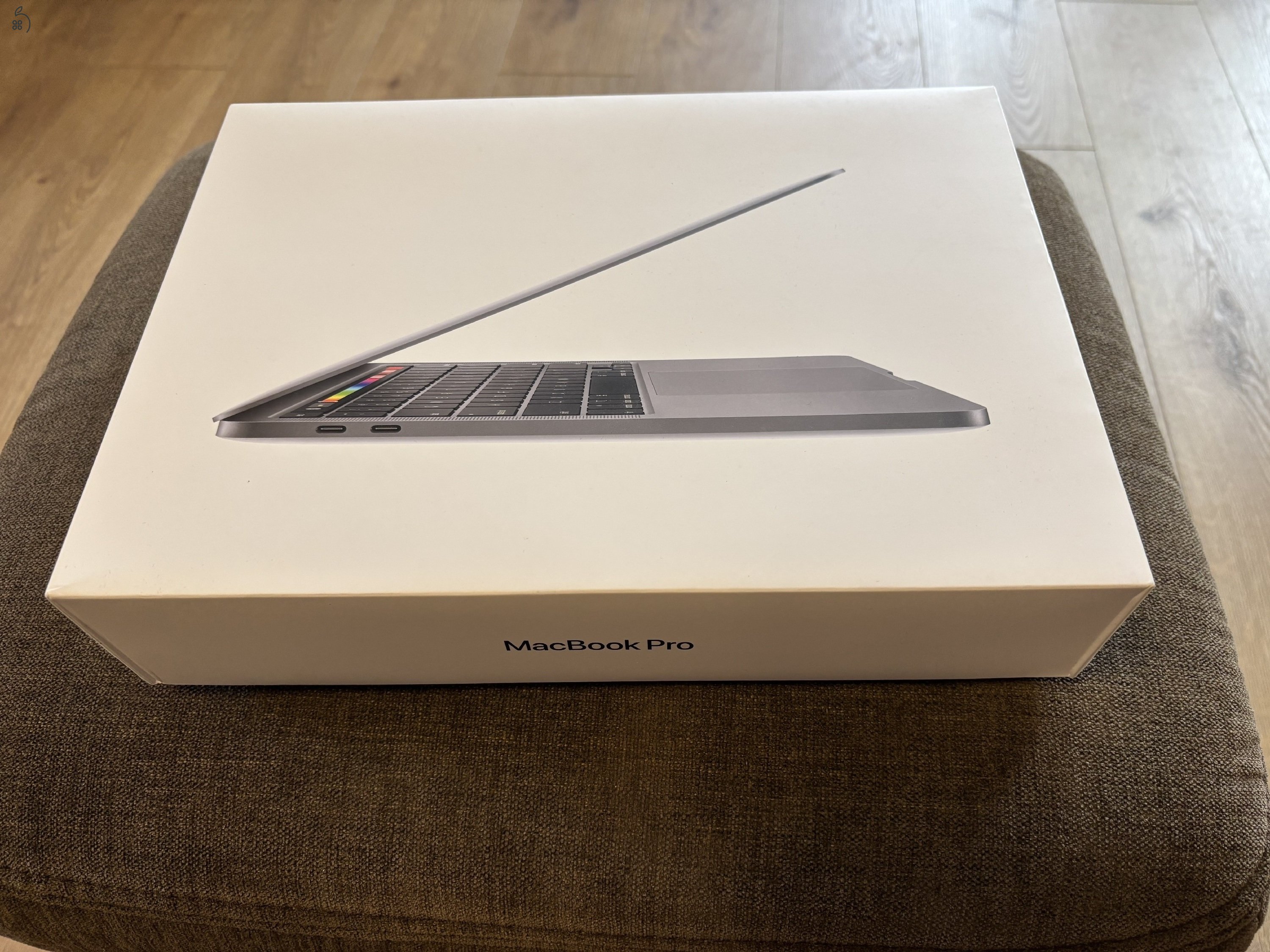 Eladó megkímélt MacBook Pro 