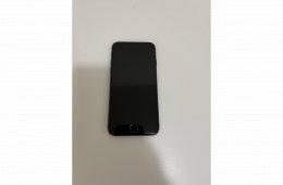 iPhone 8  256 GB független fekete