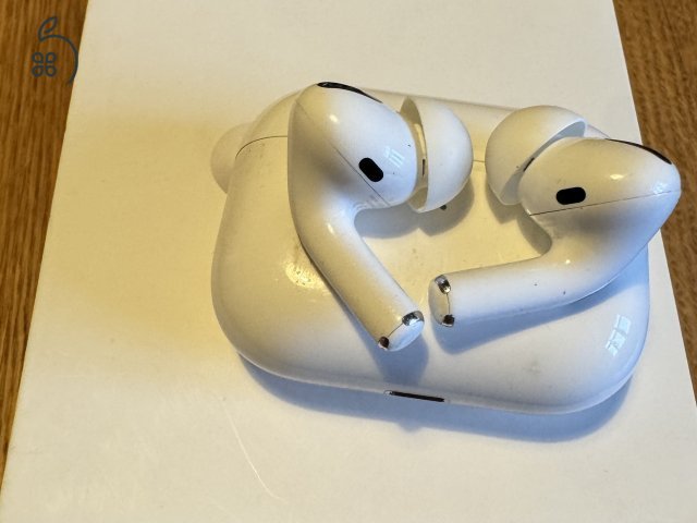 Apple Airpods Pro 1st Gen tartozékokkal