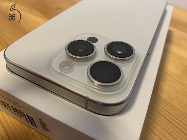 iPhone 15 Pro White Titanium 128GB független, szép állpotú