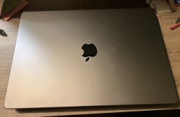 MacBook Pro 16