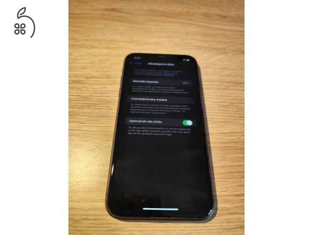 iPhone 11 64GB fekete