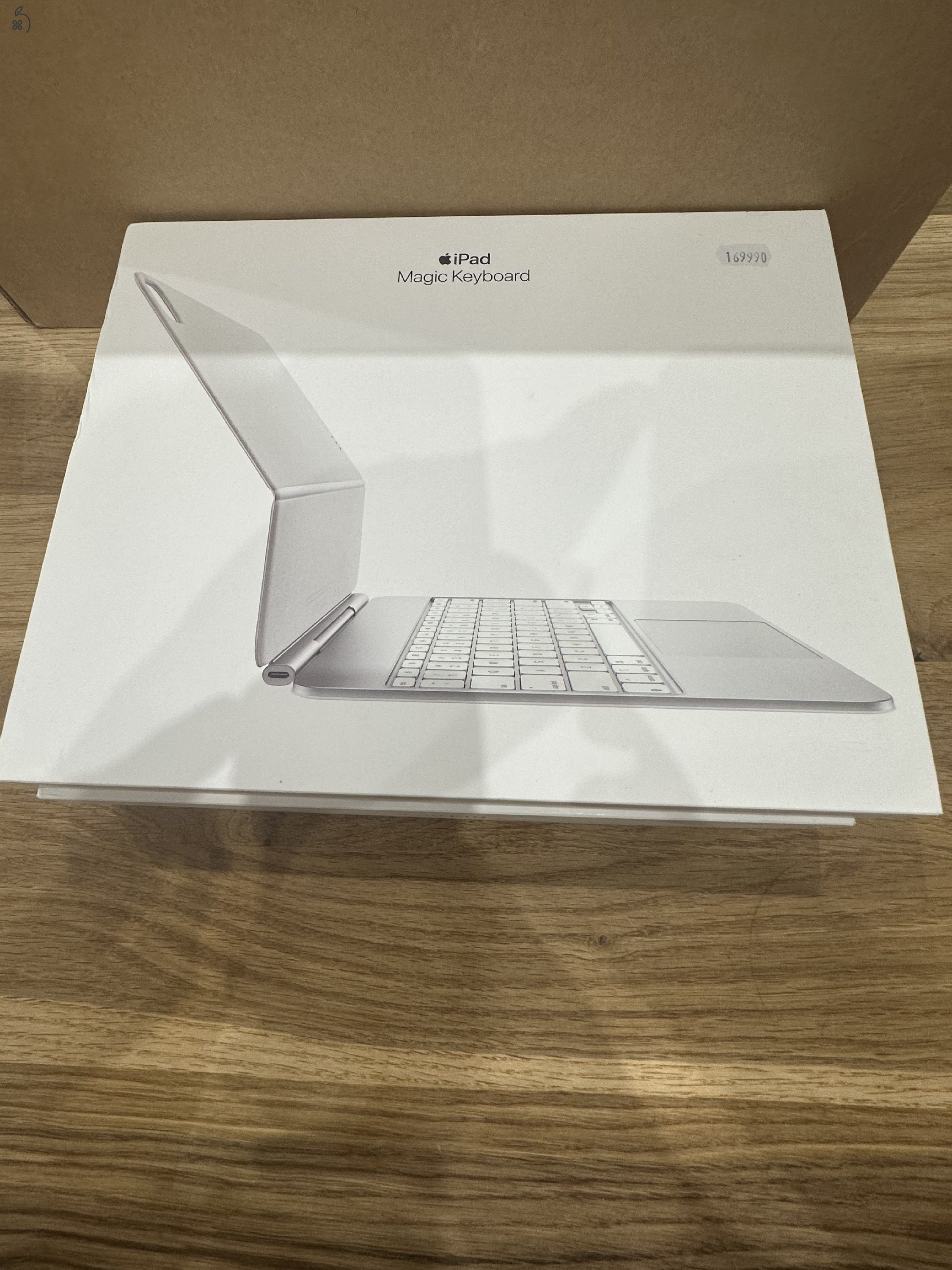 Apple magic keyboard - magyar- (fehér) ipad pro 13- inch (M4)készülékhez Eladó