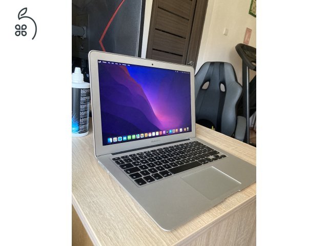 Apple MacBook Air (13-inch, 2017)