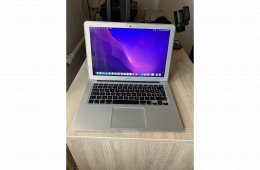 Apple MacBook Air (13-inch, 2017)