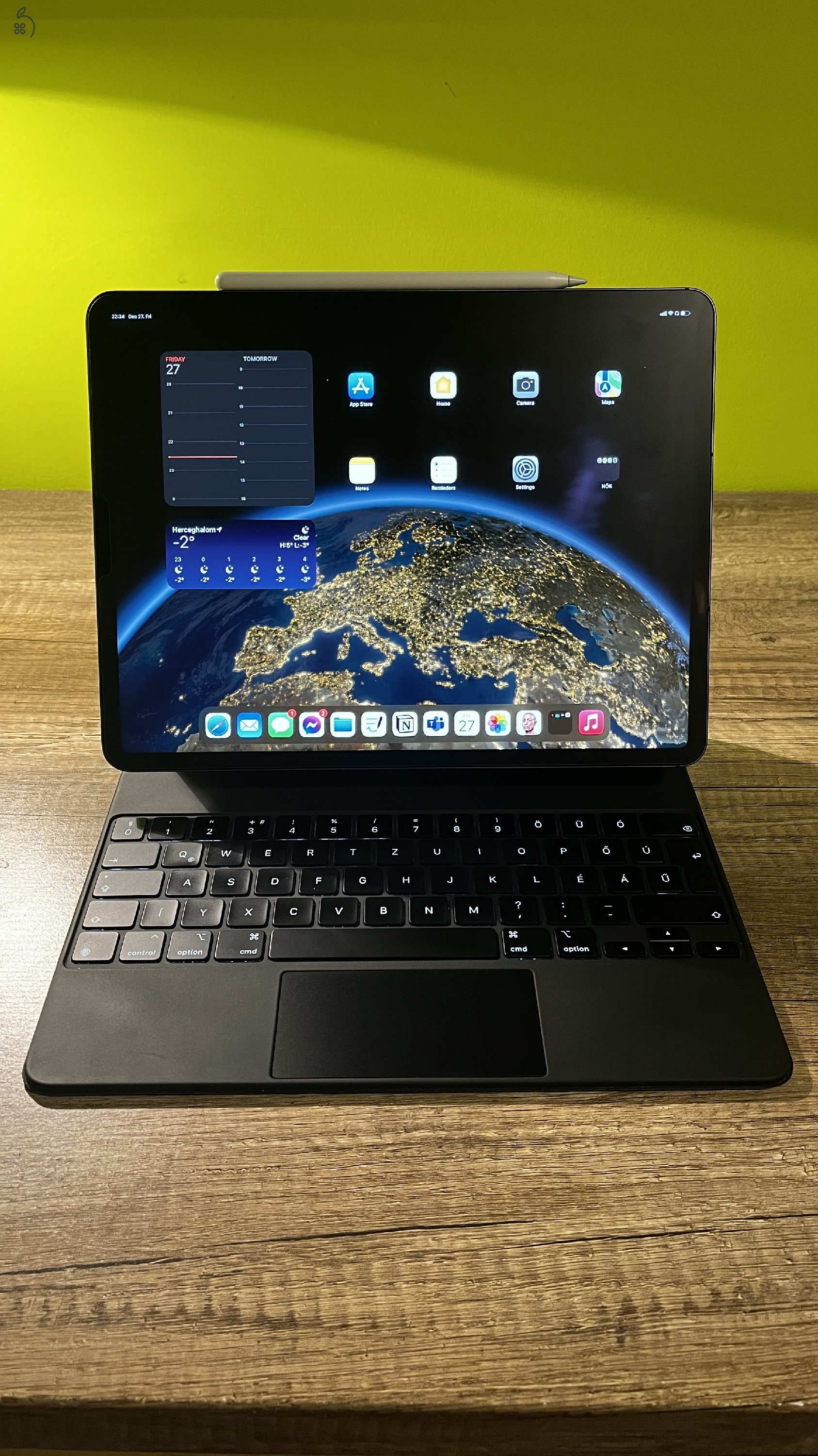 iPad Pro 12,9 M1 WiFi + Cellular 5G, 128 Gb + Magic Keyboard (magyar) + Apple Pencil 2