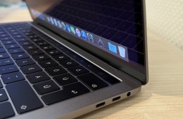 MacBook Pro 13” Space Gray 2019 touchbar